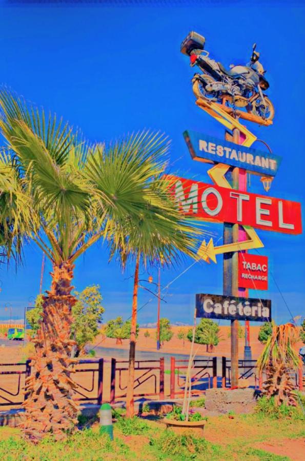 Motel Safari Budget Varzazat Dış mekan fotoğraf