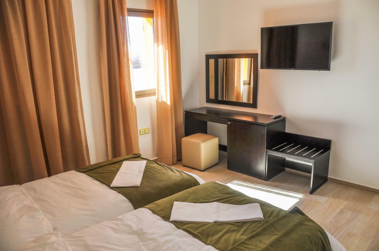 Motel Safari Budget Varzazat Dış mekan fotoğraf